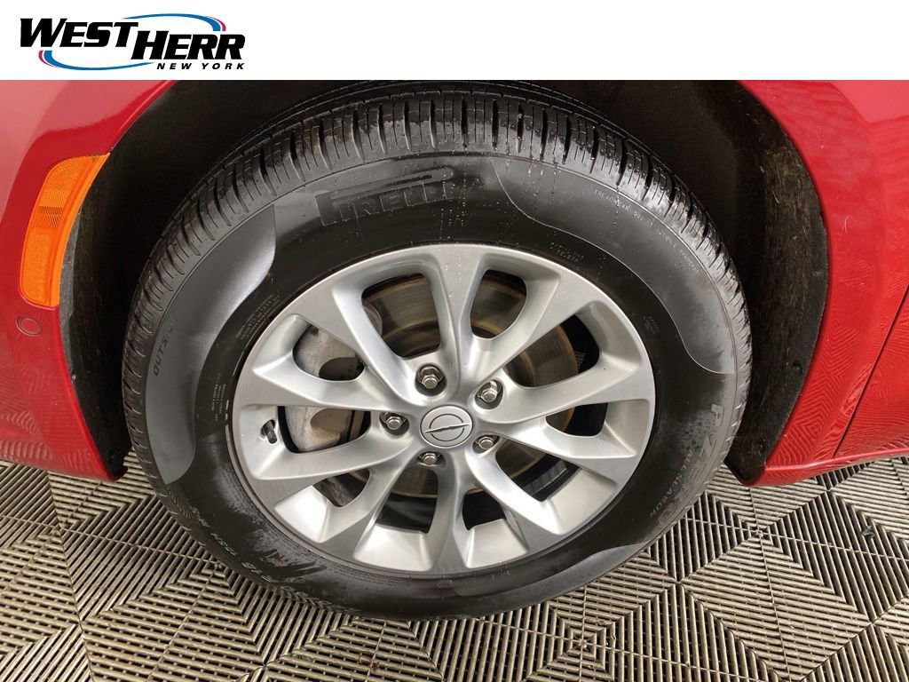 Used 2026 Chrysler Pacifica Select AWD/4WD image 18