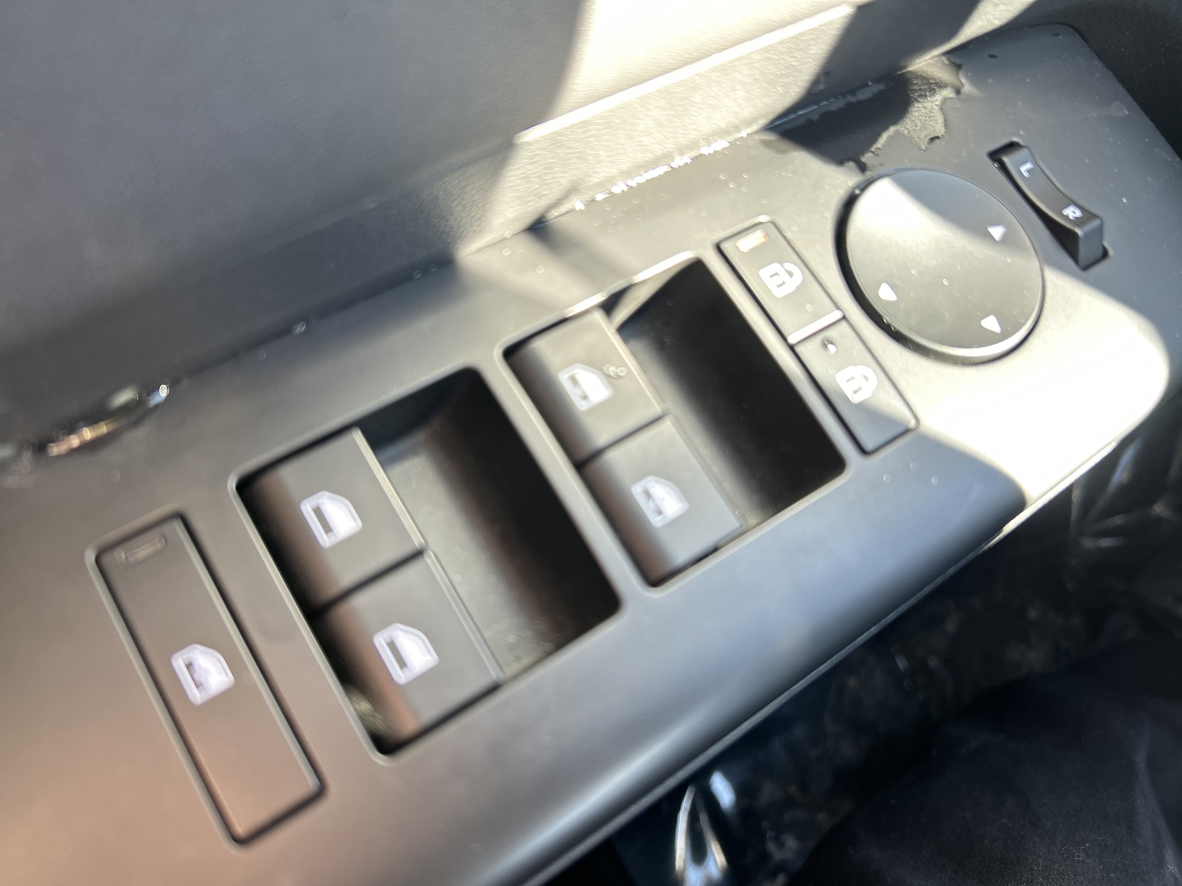 Certified 2025 Hyundai Kona Limited image 20