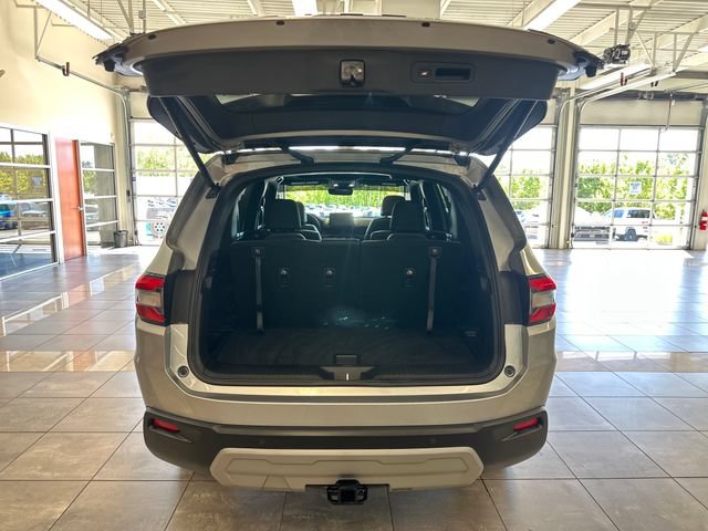 Used 2025 Honda Pilot TrailSport image 32