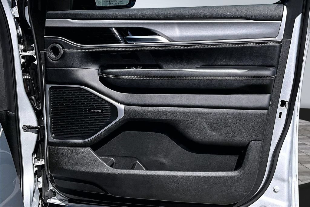 New 2026 Jeep Grand Wagoneer 4WD image 15