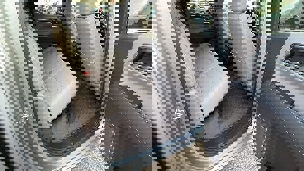 Certified 2024 Chevrolet Silverado 1500 LTZ image 18