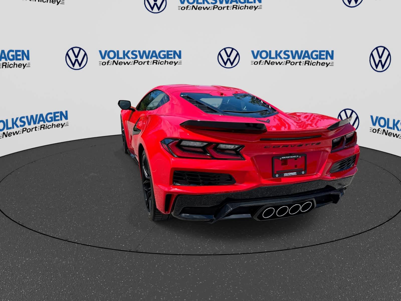 Used 2024 Chevrolet Corvette Z06 RWD image 12