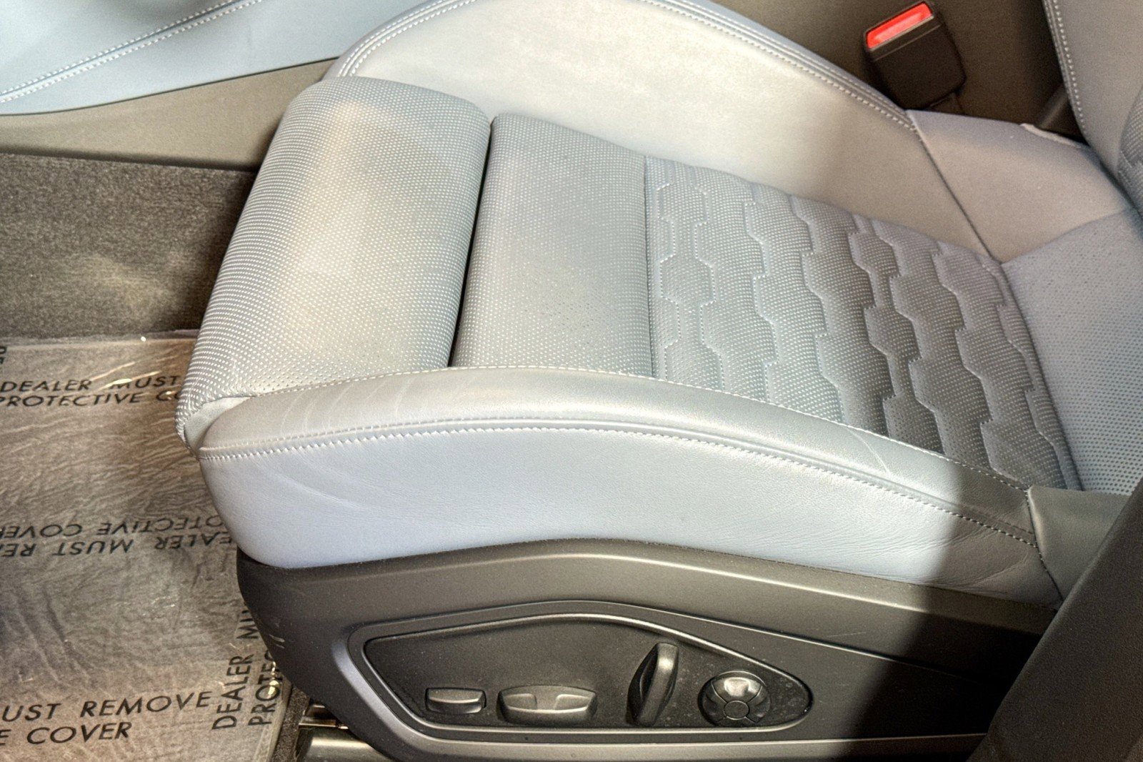 Used 2022 Audi e-tron GT Prestige w/ Prestige Package image 18