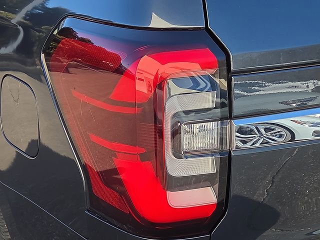 Used 2022 Ford Expedition Limited image 10