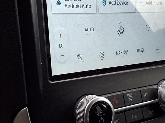 Used 2021 Ford Edge SEL w/ Convenience Package image 4