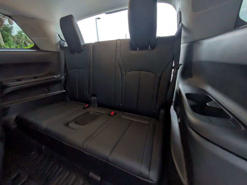 New 2026 INFINITI QX60 Luxe w/ Cargo Package image 15