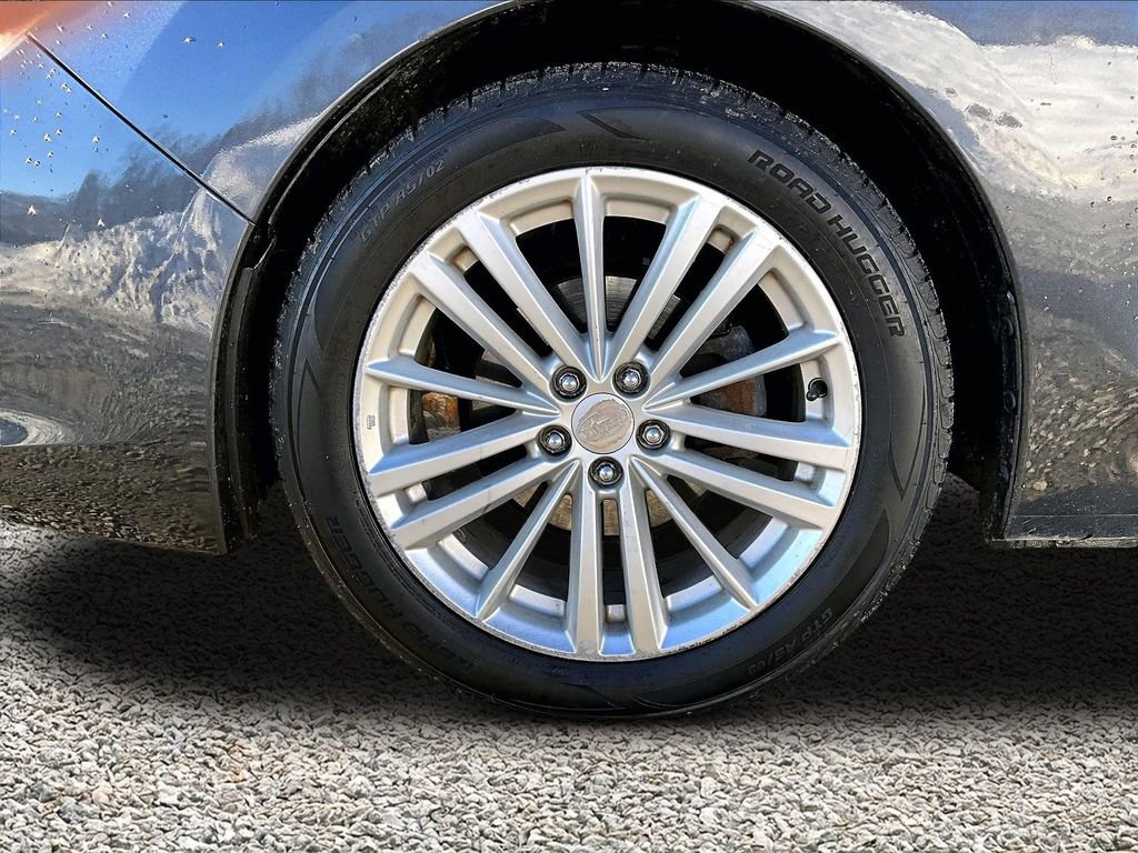 Used 2013 Subaru Impreza 2.0i Premium image 8