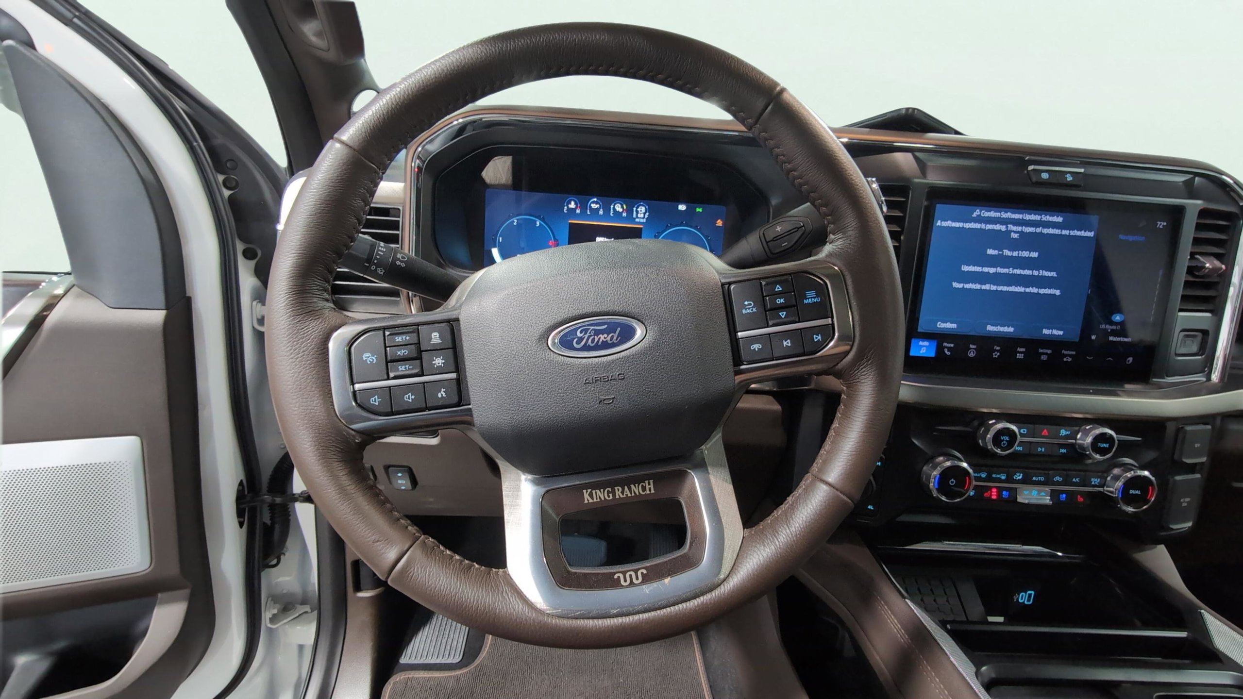 Used 2026 Ford F450 King Ranch w/ FX4 Off-Road Package AWD/4WD image 18