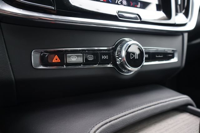 Used 2024 Volvo S90 B6 Plus AWD/4WD image 26