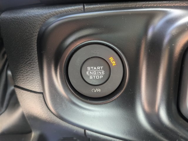 Used 2023 Jeep Wrangler Unlimited Sahara AWD/4WD image 30