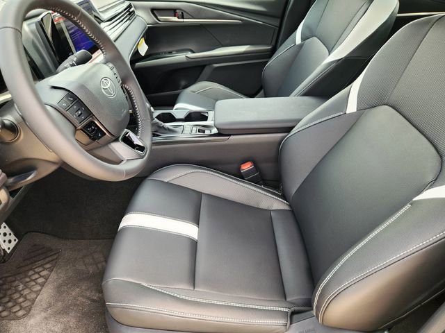 New 2026 Toyota Camry SE FWD image 11