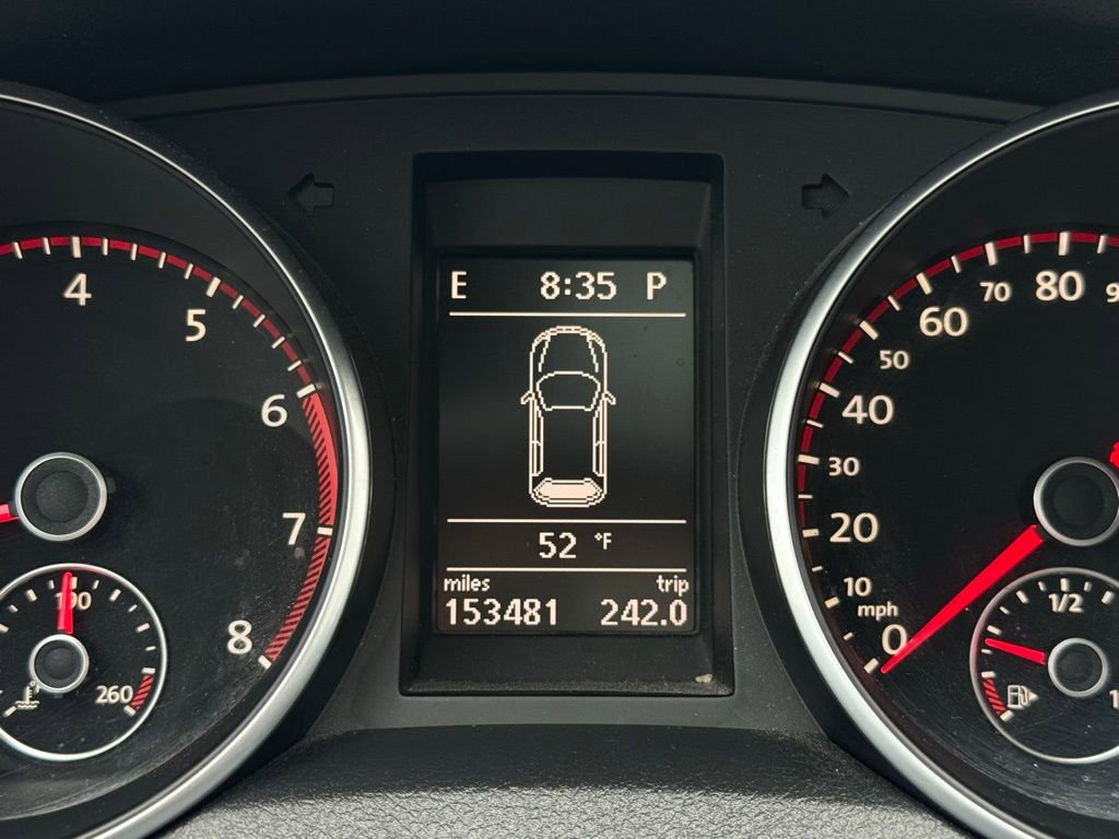 Used 2011 Volkswagen Golf 4-Door image 28