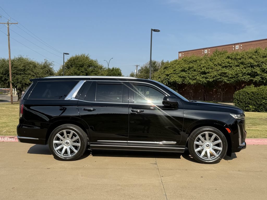 Used 2023 Cadillac Escalade Premium Luxury Platinum RWD image 3