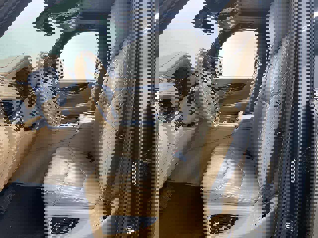 Used 2020 Cadillac Escalade Platinum image 14