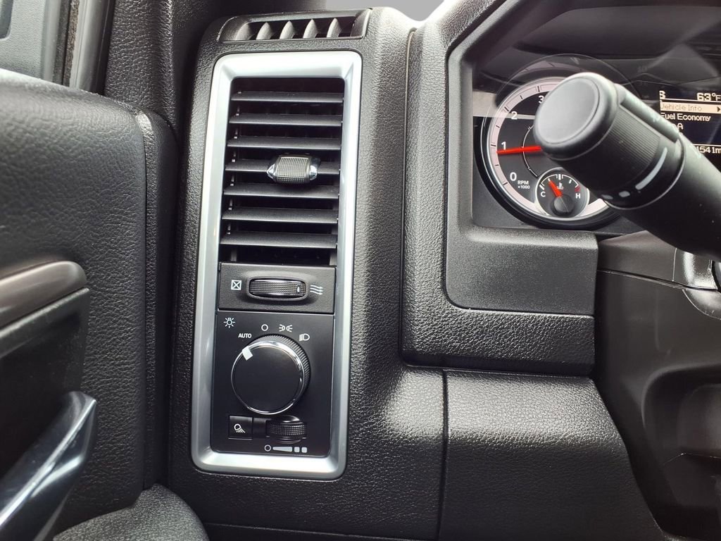 Used 2024 RAM 1500 Classic Warlock AWD/4WD image 15