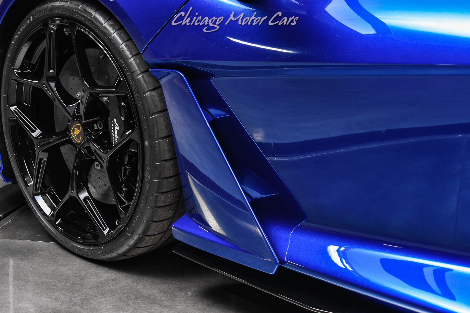 Used 2025 Lamborghini Revuelto image 26