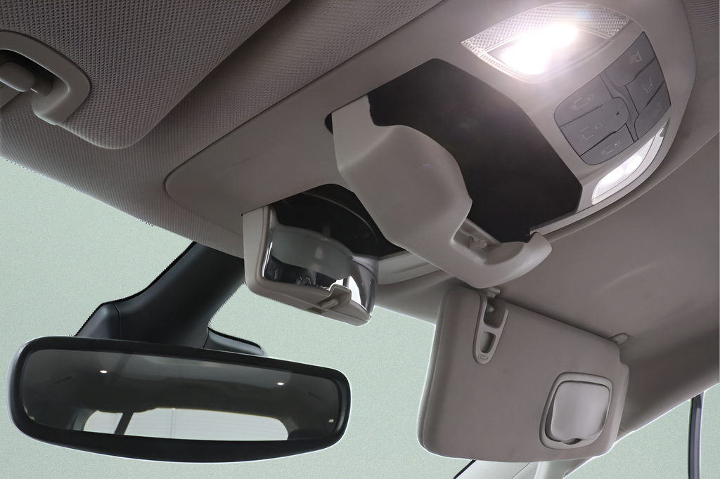 Used 2023 Chrysler Pacifica Touring-L FWD image 12