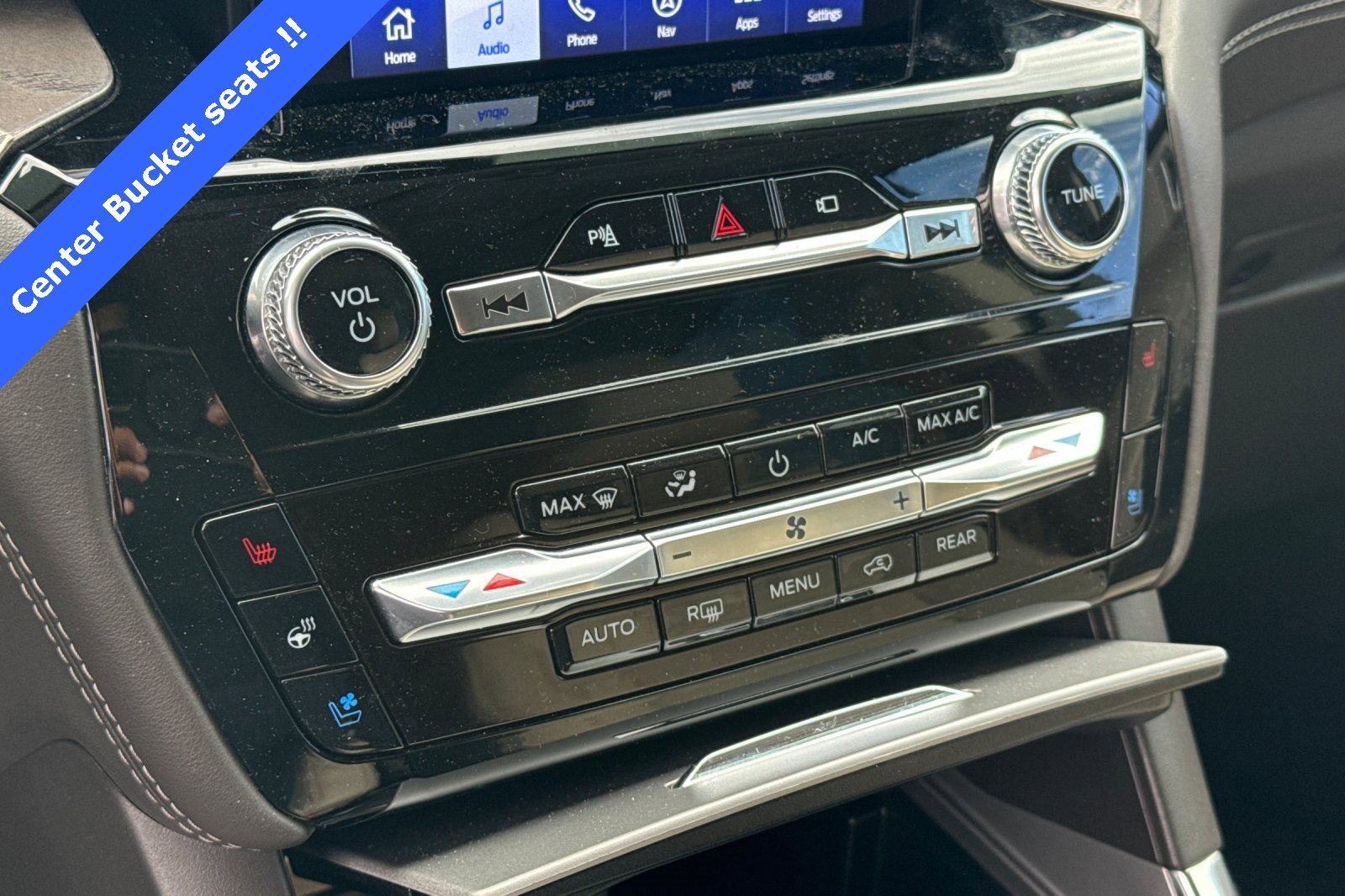 Certified 2022 Ford Explorer Platinum w/ Technology Package image 21