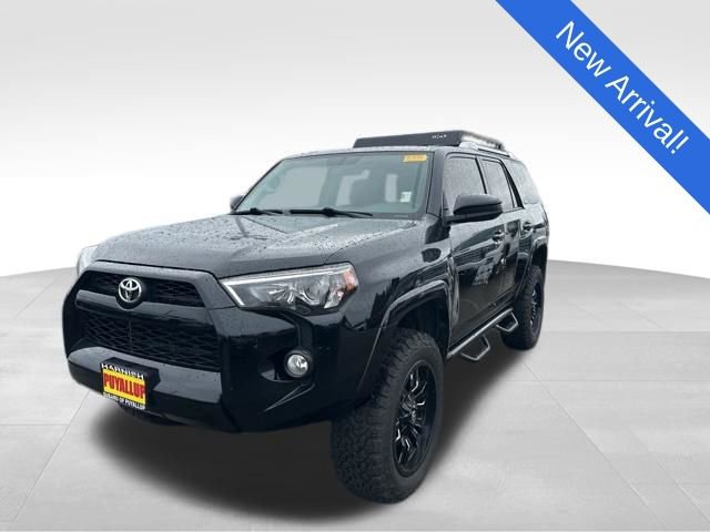 Used 2018 Toyota 4Runner SR5 image 3