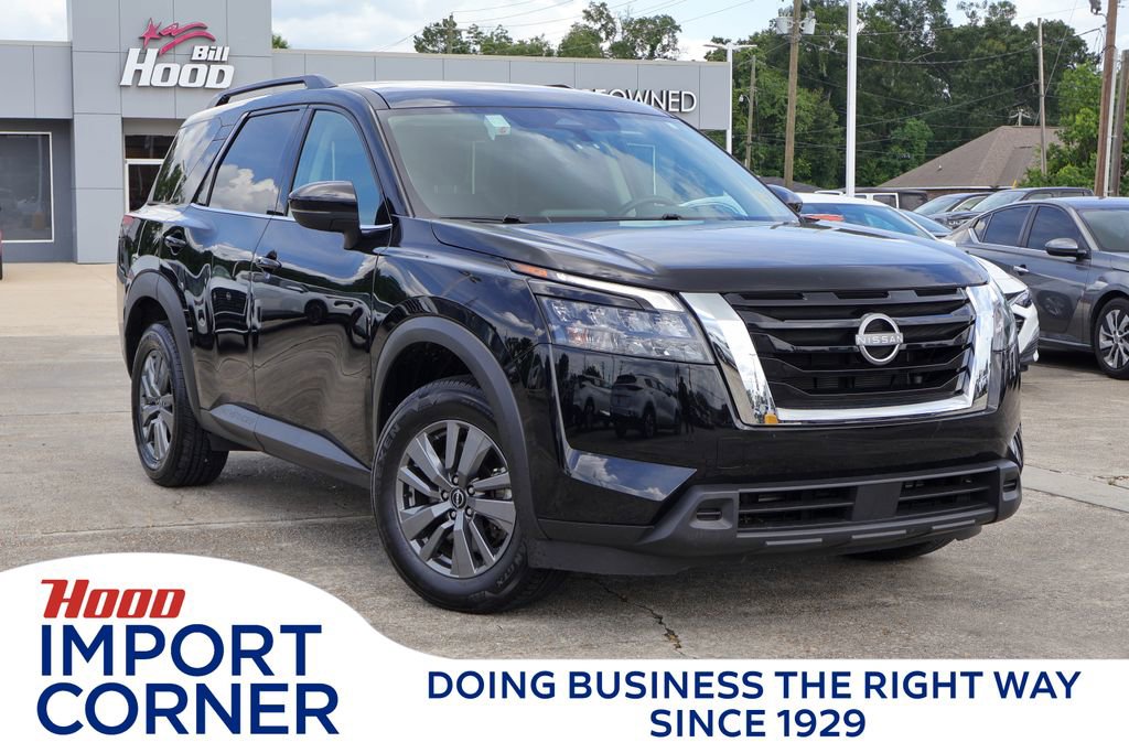 Used 2025 Nissan Pathfinder SV
