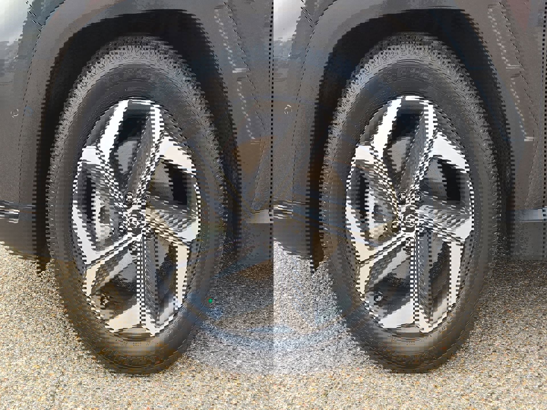 Used 2023 Hyundai Tucson Limited FWD image 11