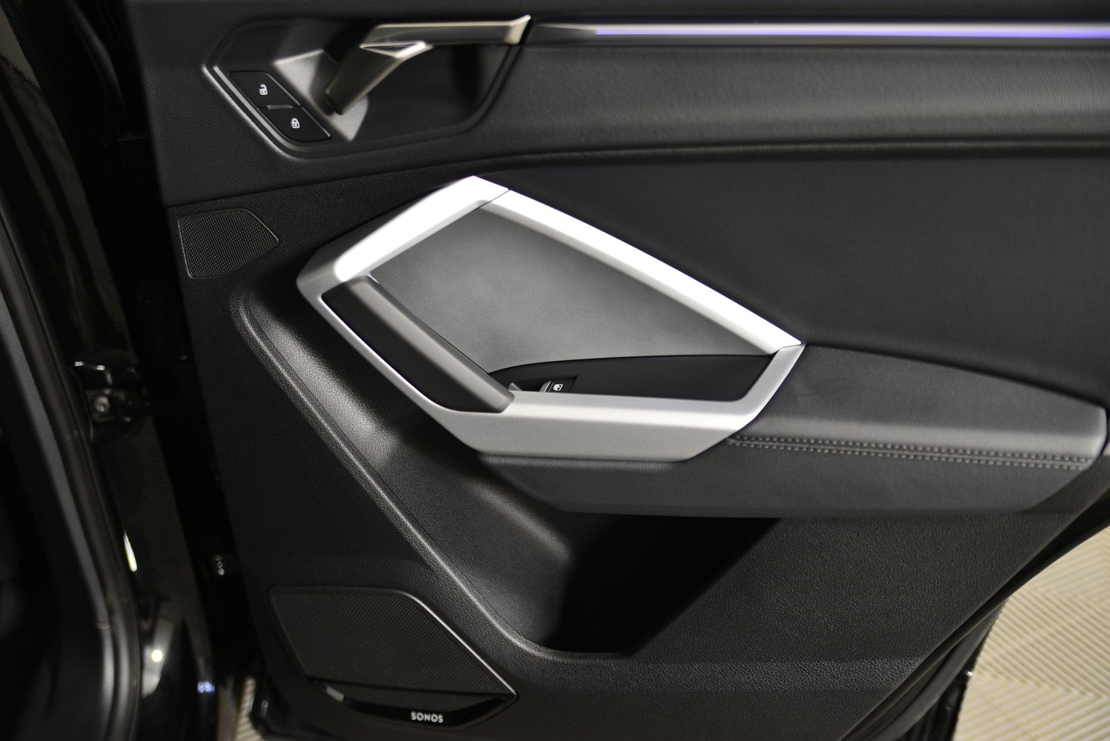 Certified 2025 Audi Q3 2.0T Premium Plus w/ Premium Plus Package image 22