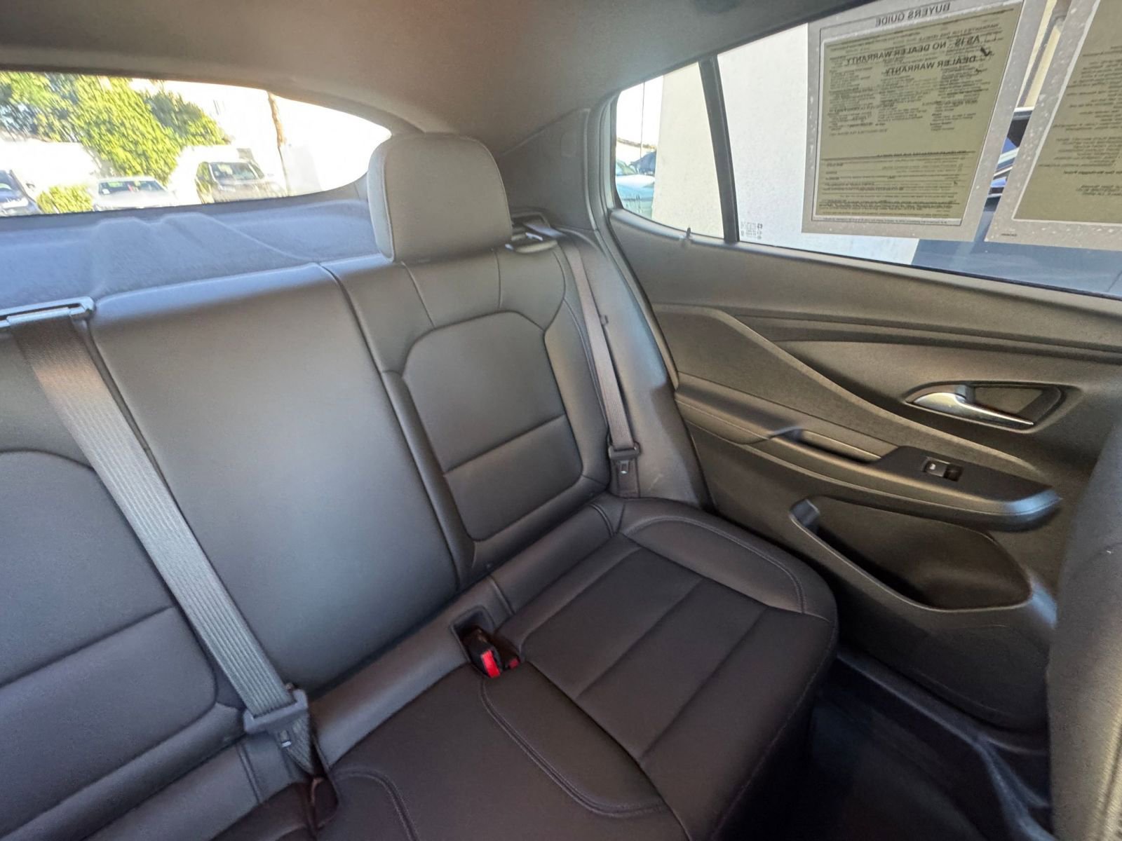 Used 2025 Buick Envista Sport Touring image 36