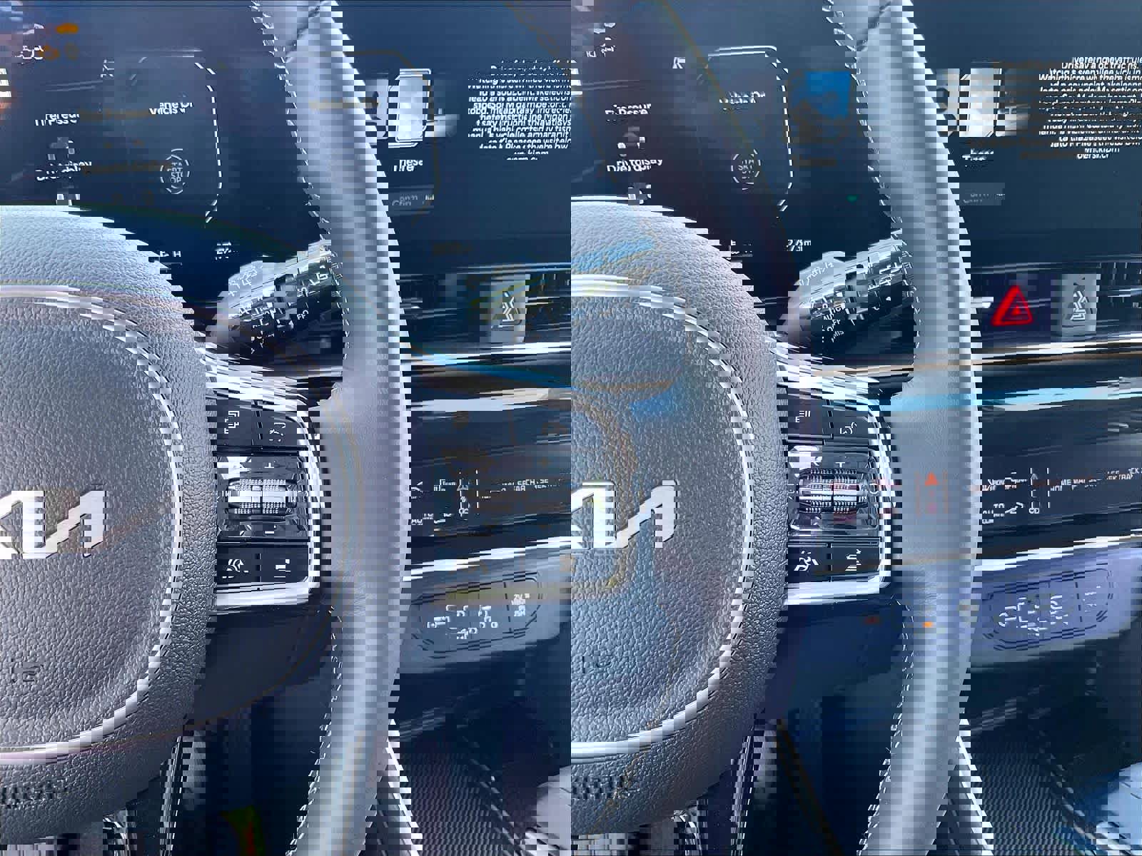 Used 2026 Kia Carnival SX Prestige image 21