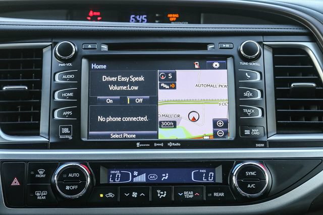 Used 2019 Toyota Highlander Limited AWD/4WD image 16