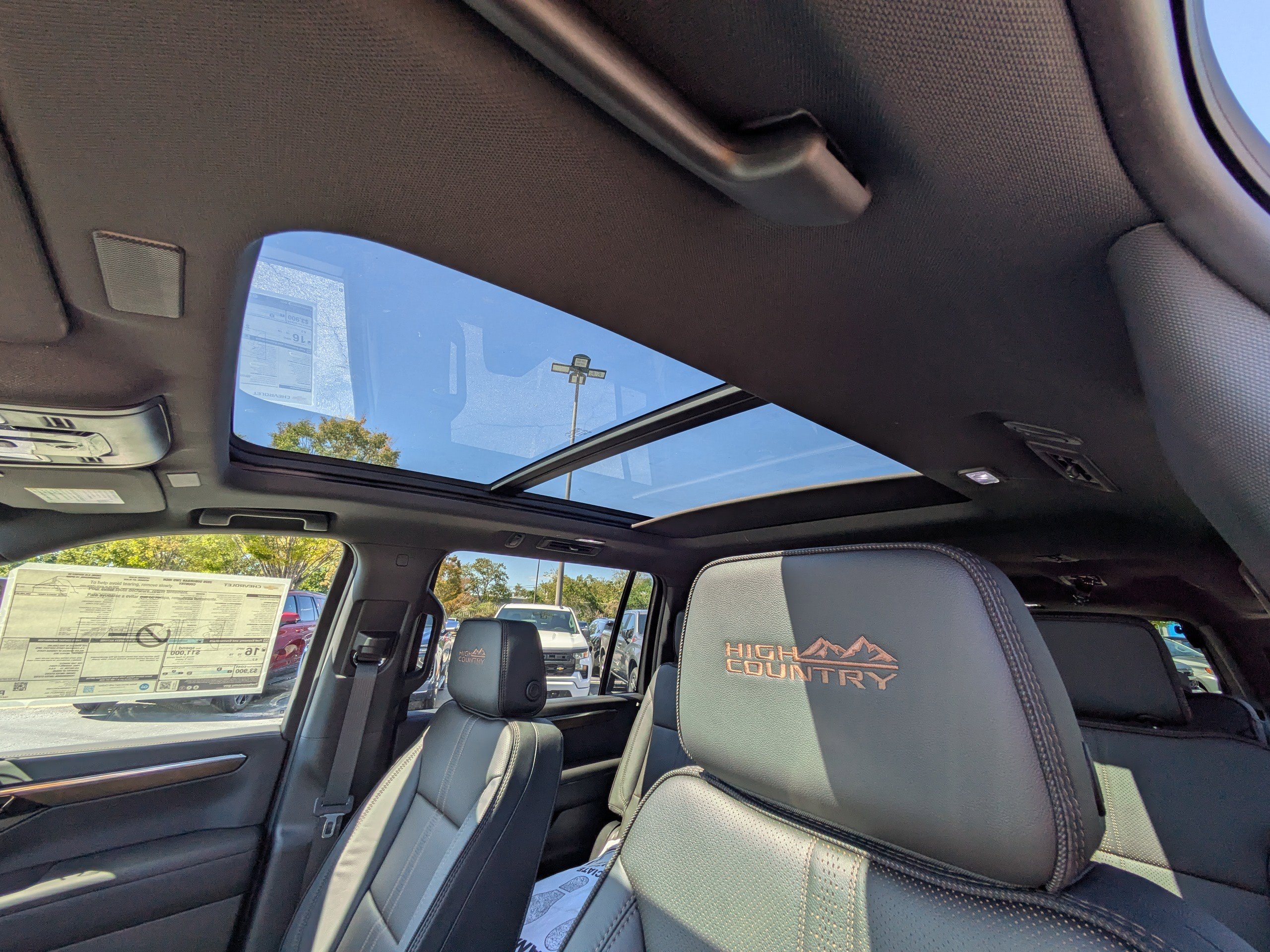 New 2026 Chevrolet Suburban High Country image 23