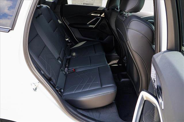 Used 2025 BMW X1 M35i w/ Shadowloine Package image 22