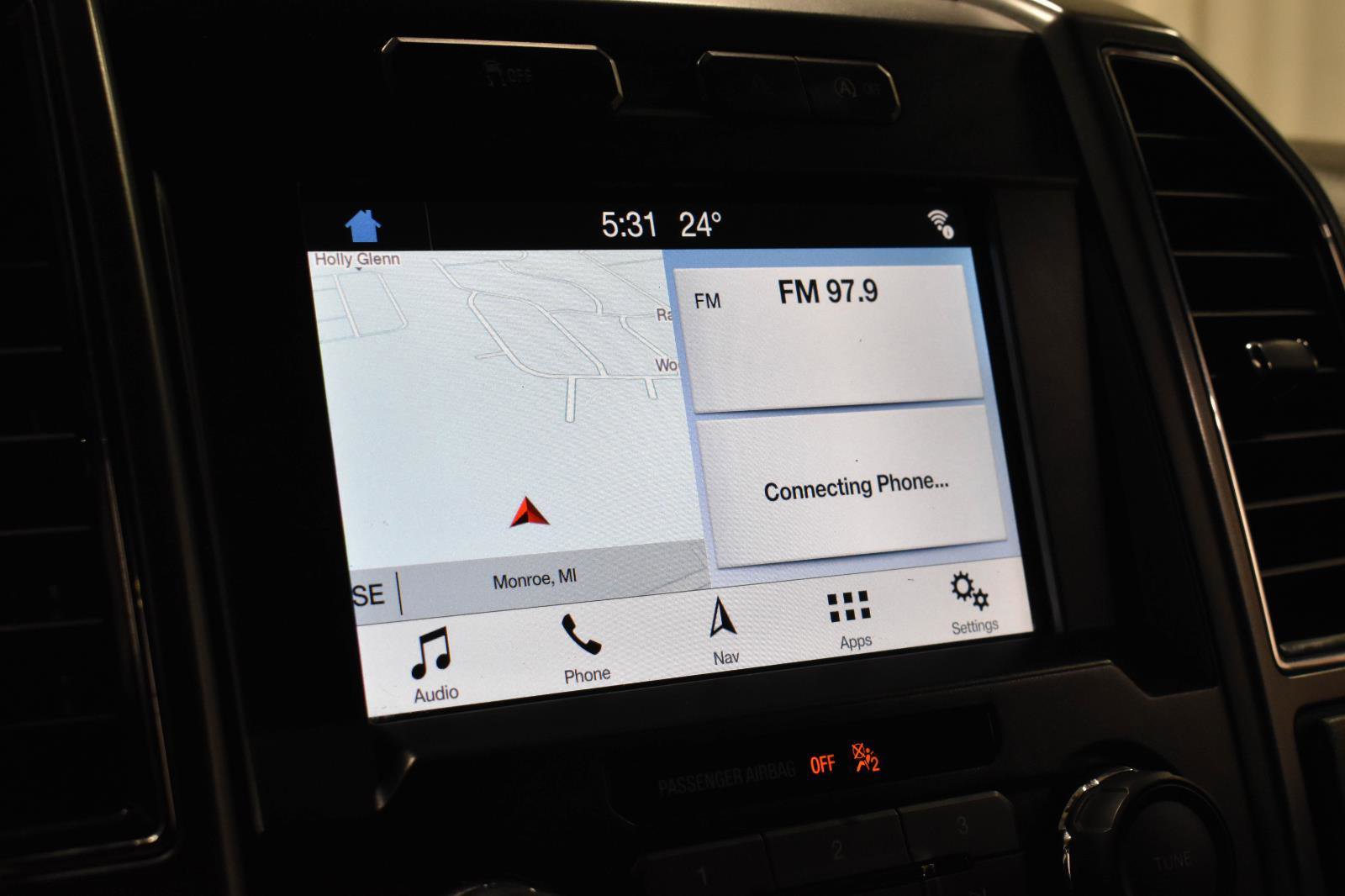 Used 2018 Ford F150 XLT w/ Equipment Group 302A Luxury image 13