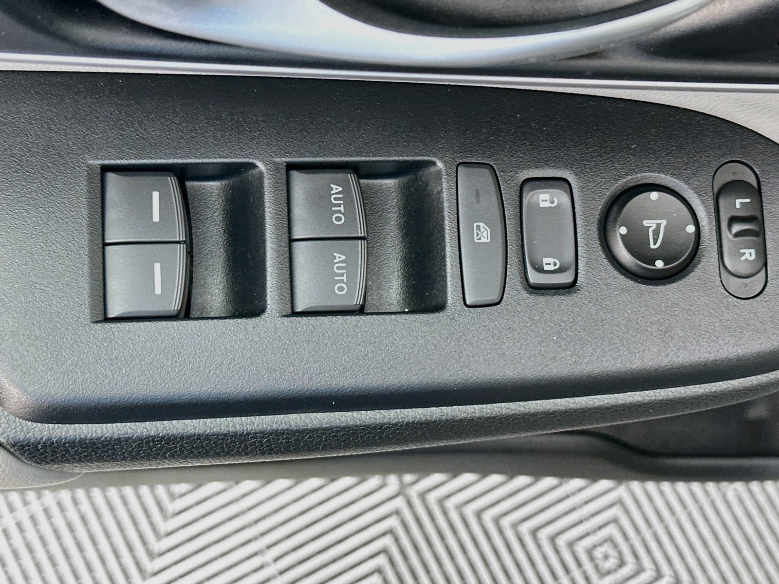 Used 2019 Honda CR-V EX-L image 18
