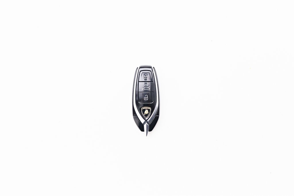 Used 2022 Lamborghini Urus image 93