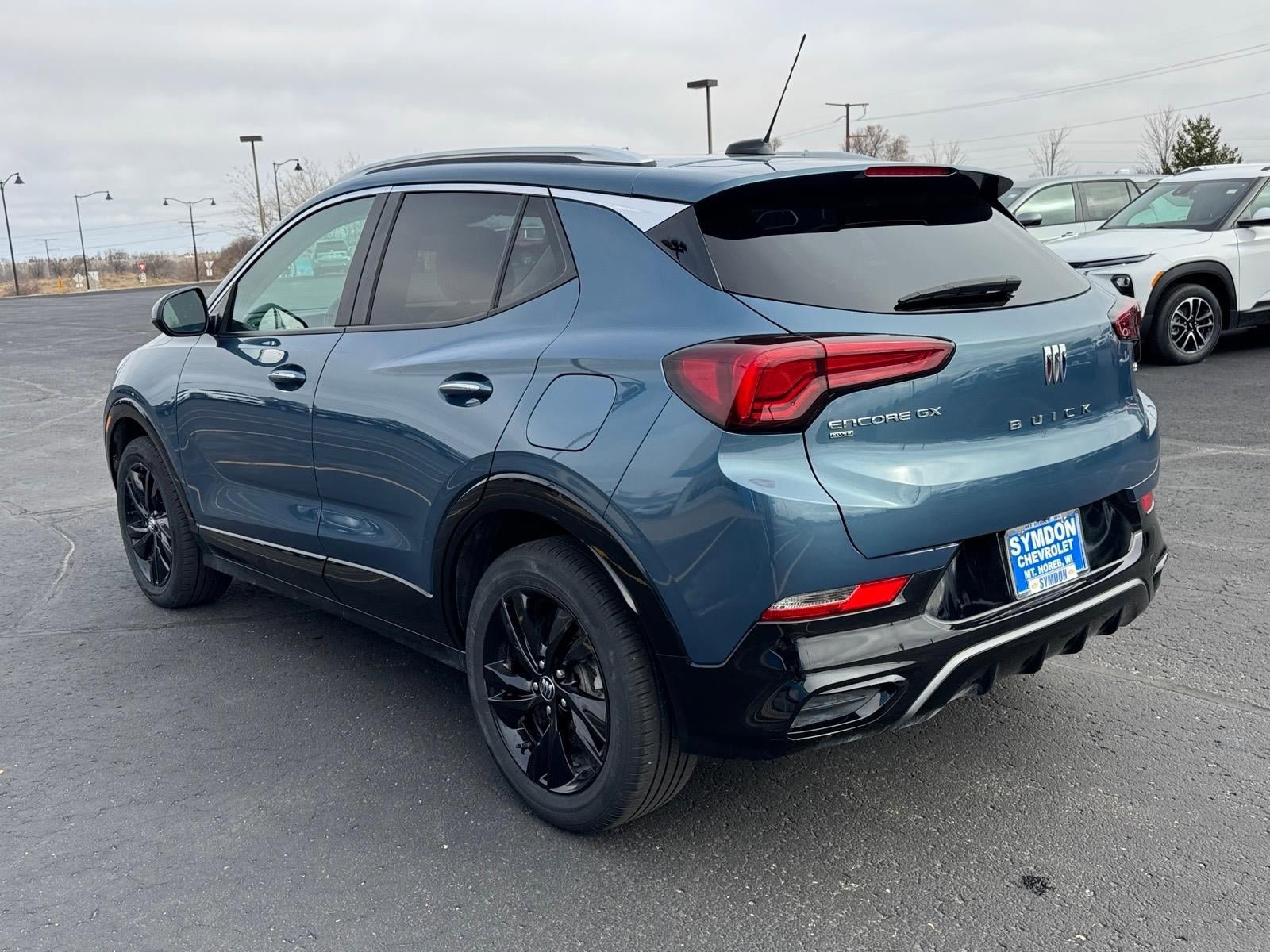 Used 2024 Buick Encore GX Sport Touring w/ Advanced Technology Package AWD/4WD image 3