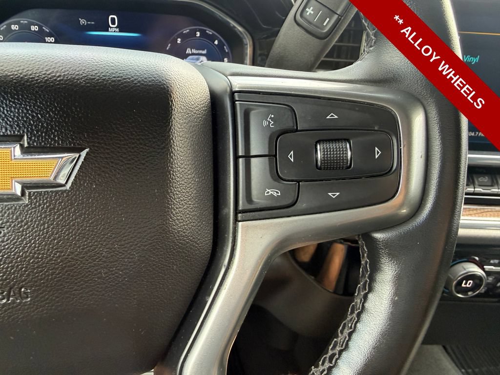 Used 2023 Chevrolet Silverado 1500 LT AWD/4WD image 18