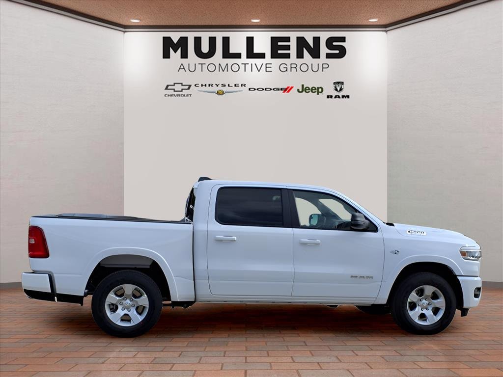 New 2026 RAM 1500 4x4 Crew Cab image 4