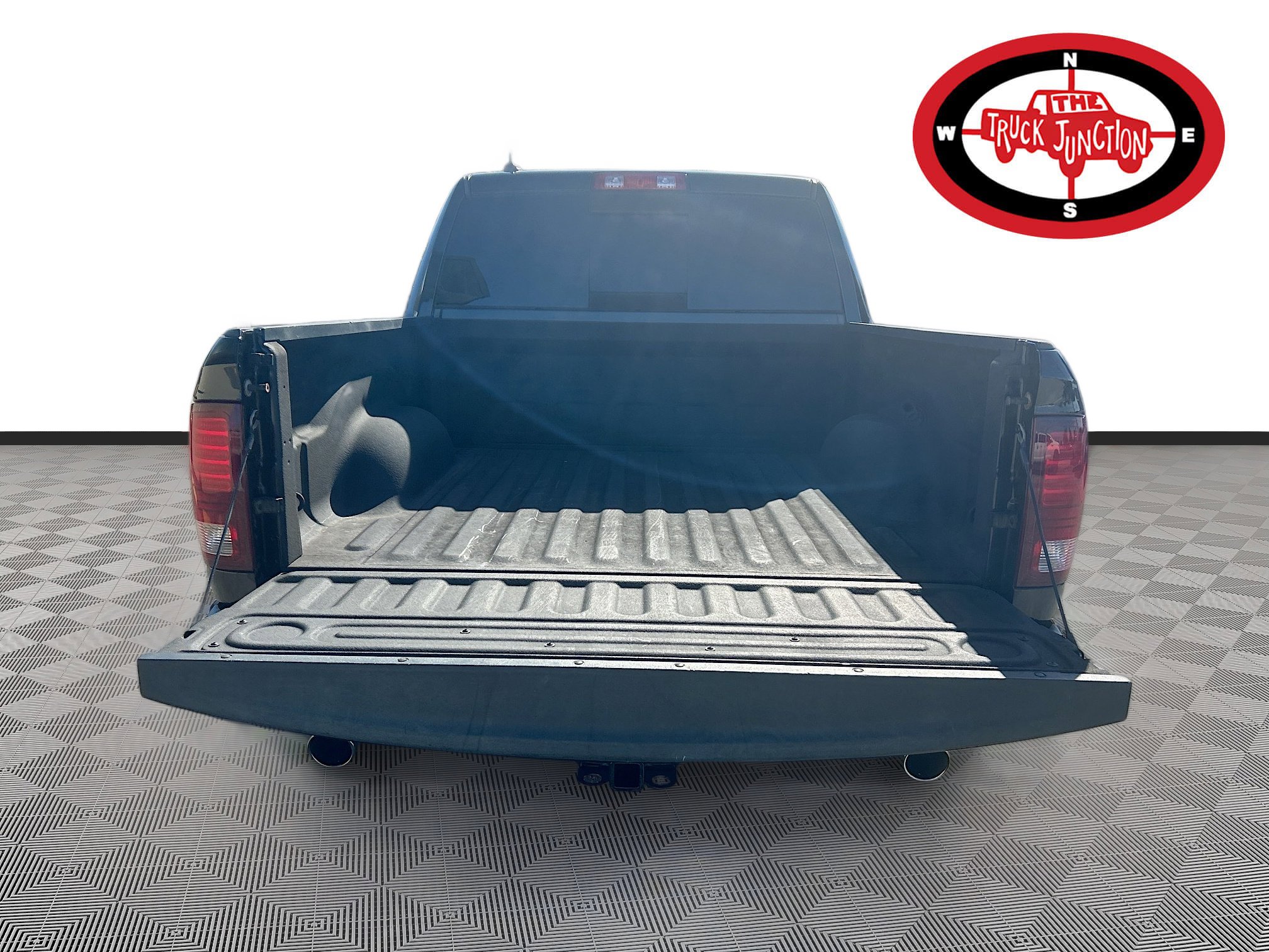 Used 2017 RAM 1500 Rebel image 26