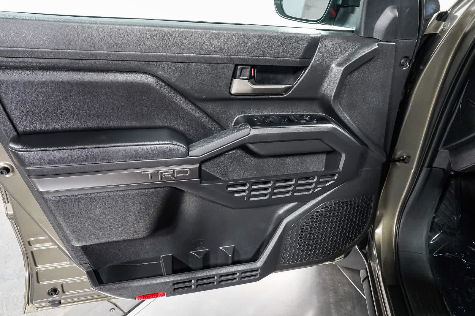 Certified 2024 Toyota Tacoma TRD Sport AWD/4WD image 22