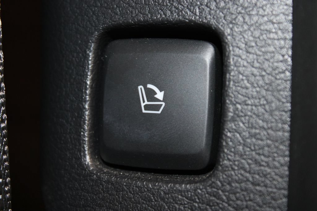 Used 2024 Lincoln Navigator L Reserve AWD/4WD image 27