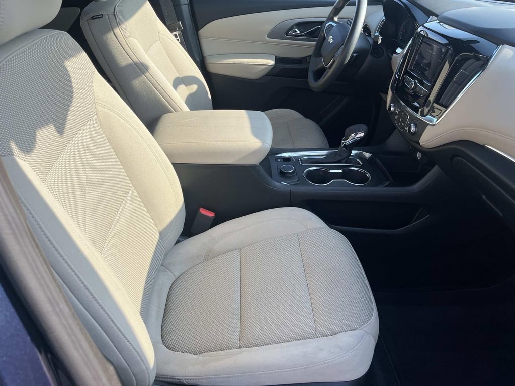 Certified 2023 Chevrolet Traverse LS image 29