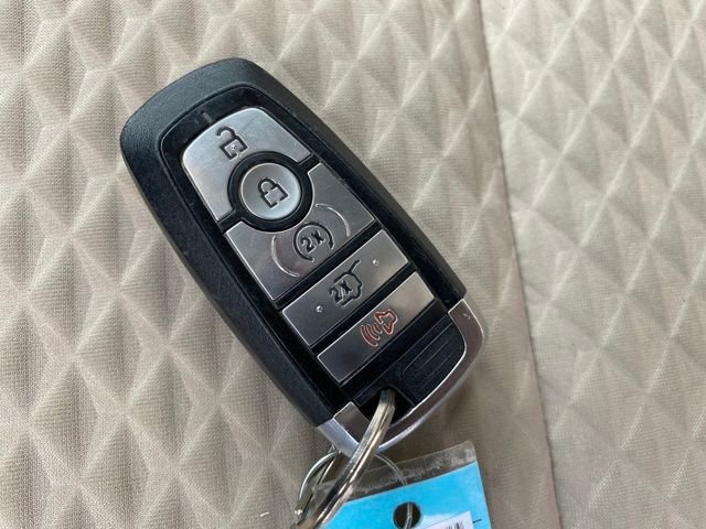 Used 2021 Ford Escape SE w/ Convenience Package image 24