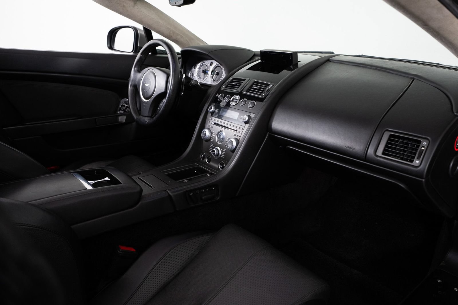 Used 2012 Aston Martin V8 Vantage Roadster RWD image 24