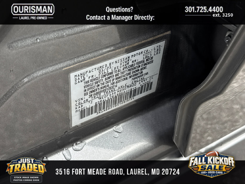 Used 2025 Nissan Sentra SR w/ SR Premium Package FWD image 28