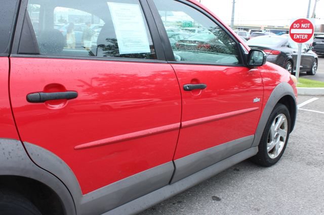 Used 2006 Pontiac Vibe w/ Preferred Package FWD image 43