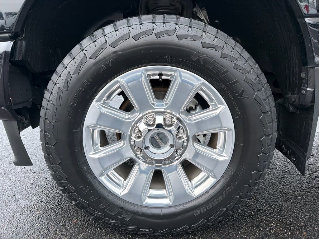 Used 2022 Ford F250 Platinum w/ FX4 Off-Road Package image 27