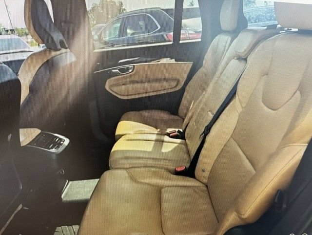 Used 2019 Volvo XC90 T6 Momentum w/ Advanced Package AWD/4WD image 5