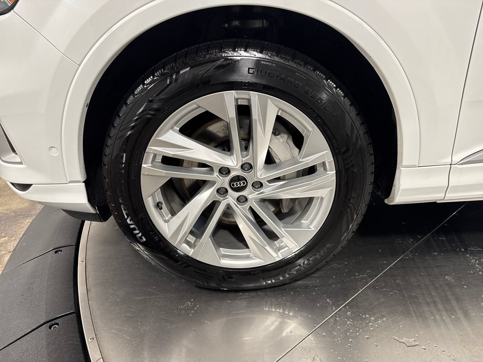 Used 2021 Audi Q7 3.0T Premium Plus AWD/4WD image 2