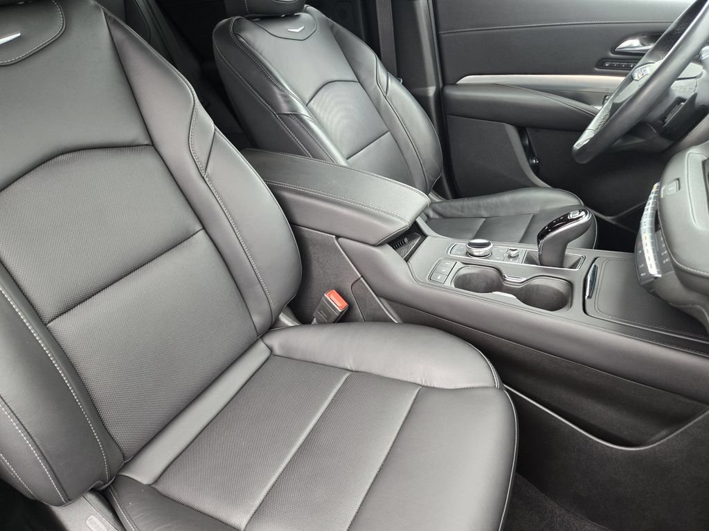Certified 2023 Cadillac XT4 Premium Luxury AWD/4WD image 9