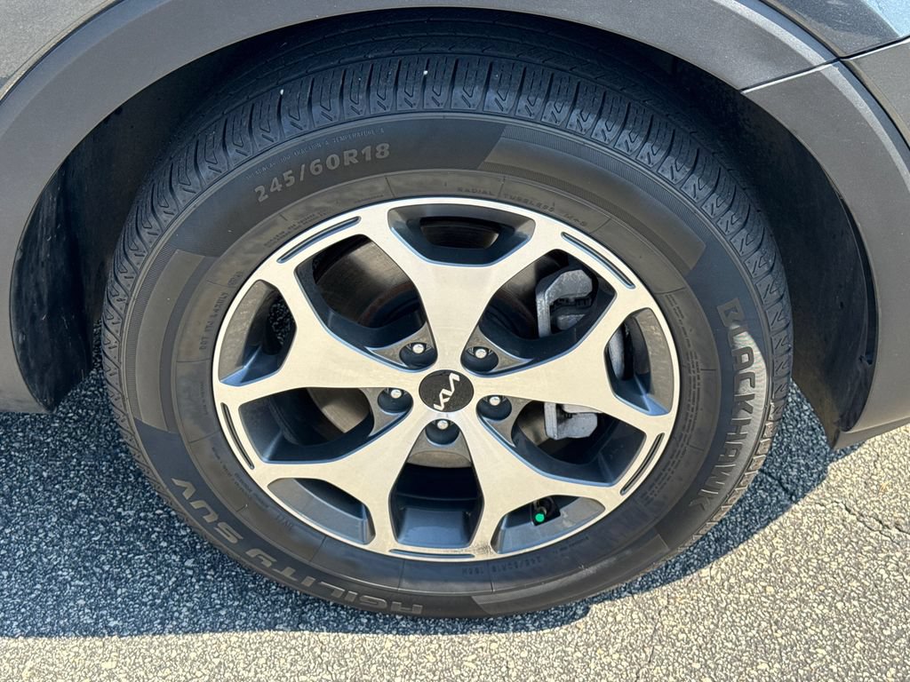 Used 2022 Kia Telluride EX FWD image 12